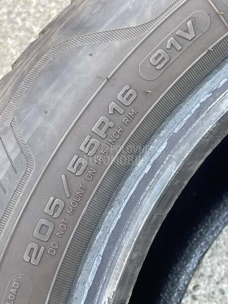 Goodyear 205/55 R16 Zimska