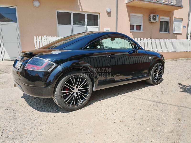 Audi TT 