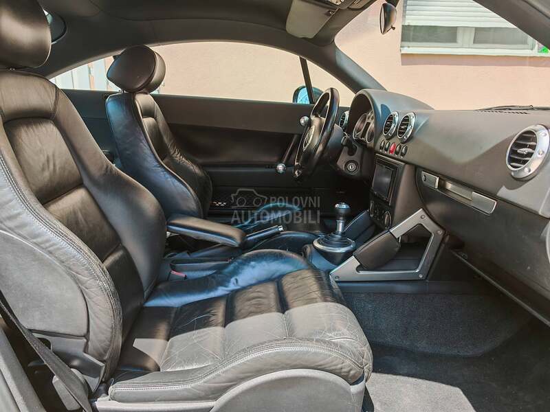 Audi TT 