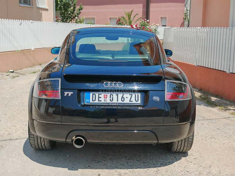 Audi TT 