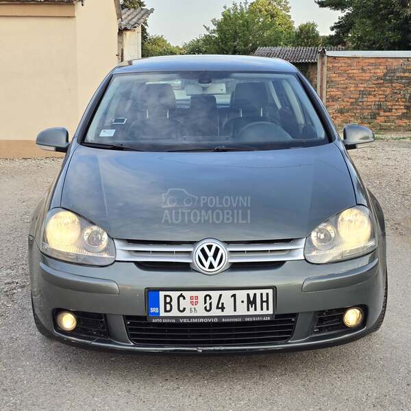 Volkswagen Golf 5 2.0tdi//k o ž a