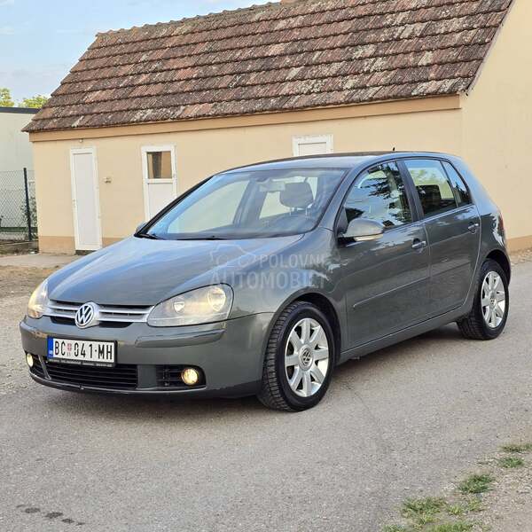 Volkswagen Golf 5 2.0tdi//k o ž a