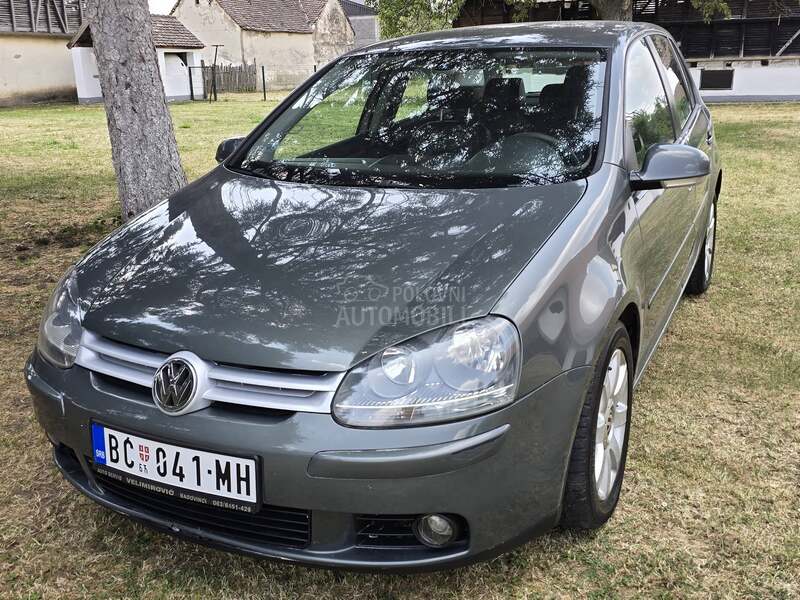 Volkswagen Golf 5 2.0tdi//k o ž a