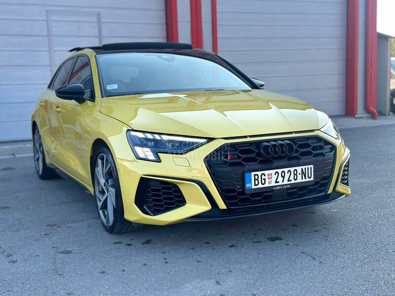 Audi S3 quattro /pano