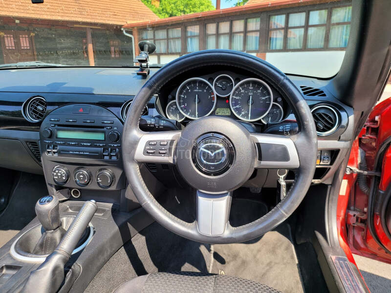 Mazda MX-5 2.0