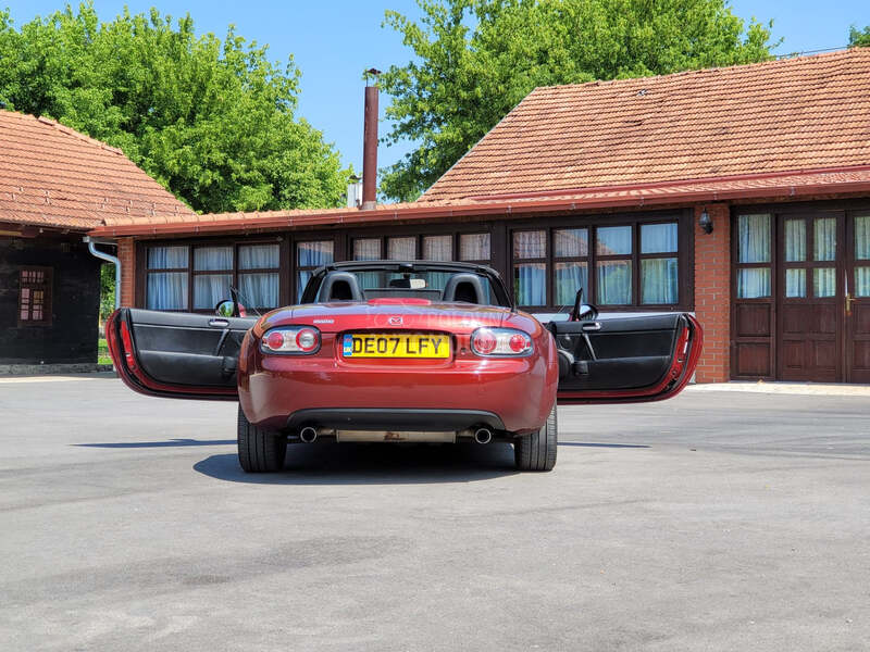 Mazda MX-5 2.0