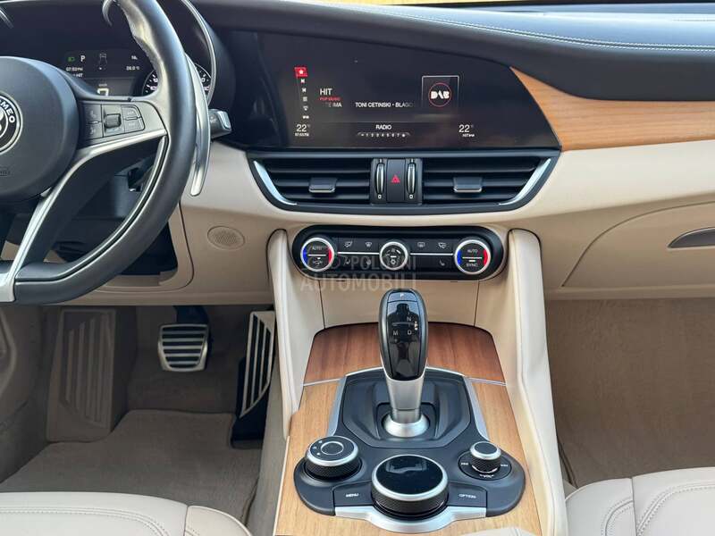 Alfa Romeo Giulia 2.0 Q4 Veloce