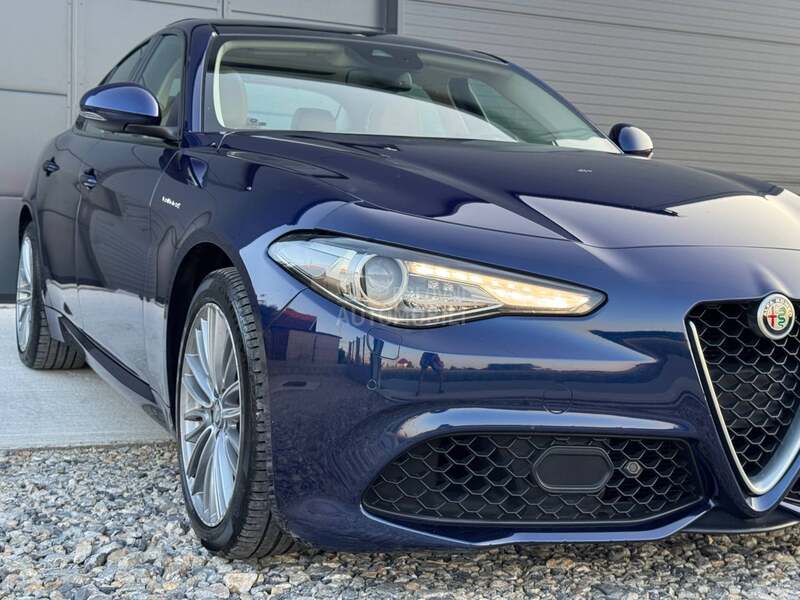 Alfa Romeo Giulia 2.0 Q4 Veloce