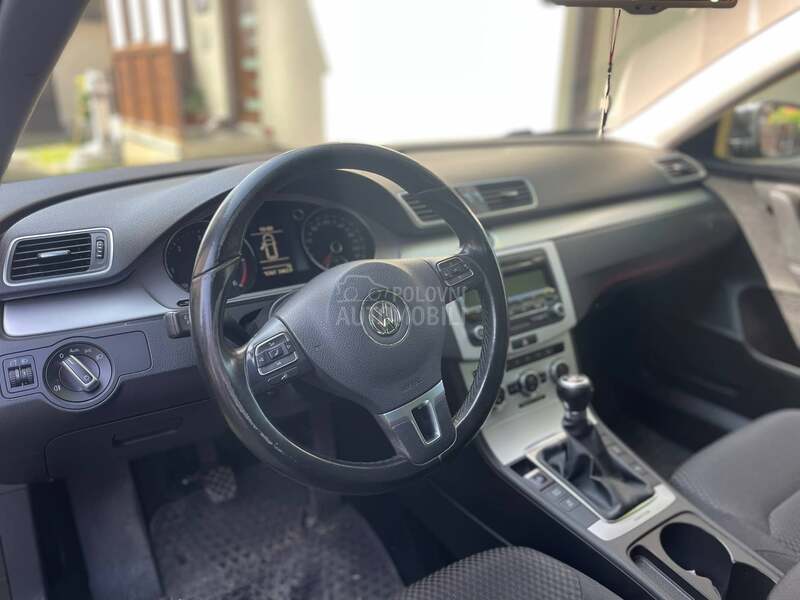 Volkswagen Passat B7 
