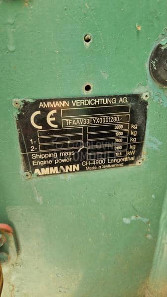 Ammann AV 33