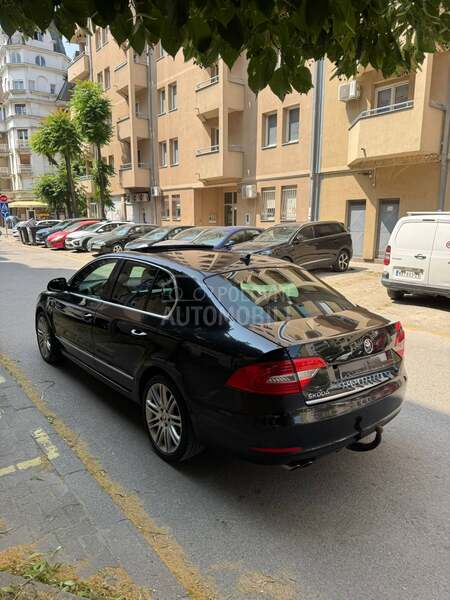 Škoda Superb 2.0DSG/ŠIBER/F-ULL