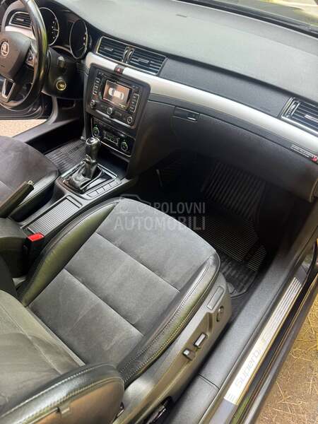 Škoda Superb 2.0DSG/ŠIBER/F-ULL