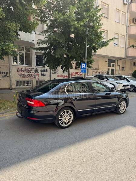 Škoda Superb 2.0DSG/ŠIBER/F-ULL