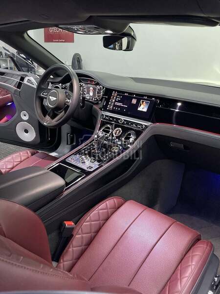 Bentley Continental Black Edition GT 4.0
