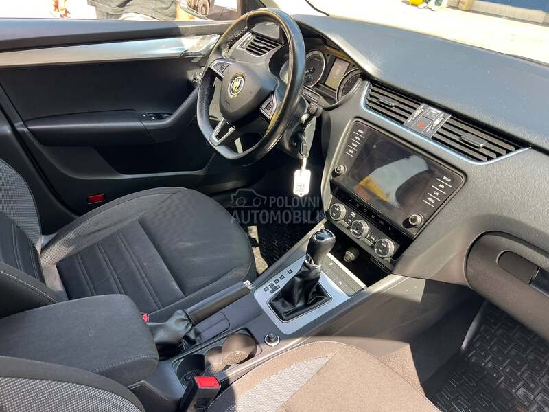 Škoda Octavia 1.5 gdi Metan DSG