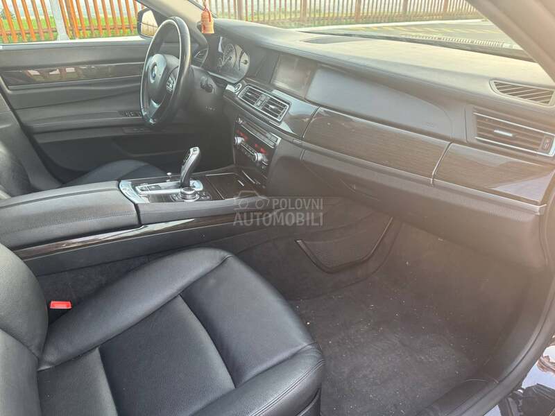 BMW 730 159000 T E K  R E G.