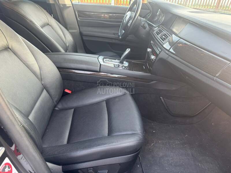 BMW 730 159000 T E K  R E G.