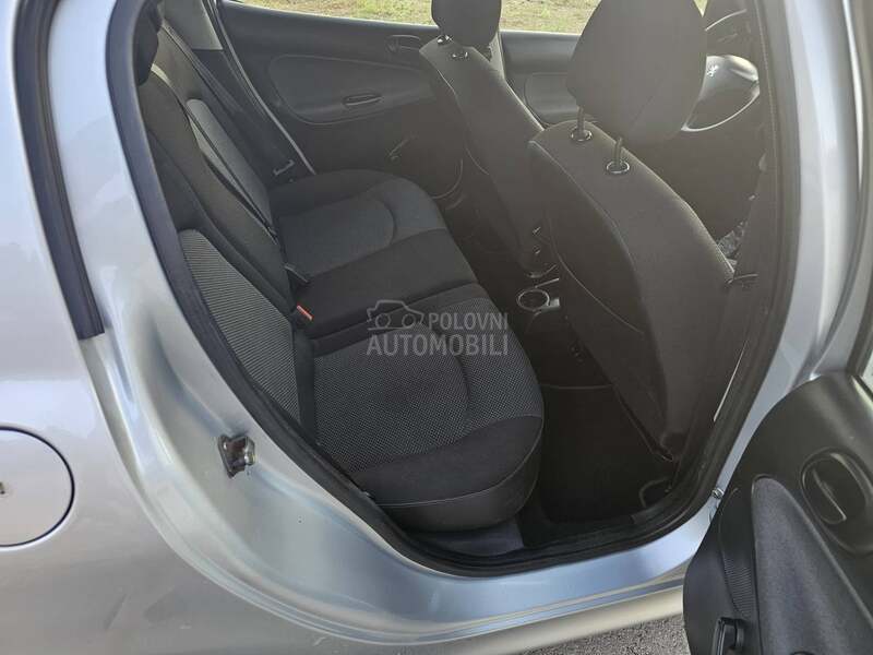 Peugeot 206 plus 