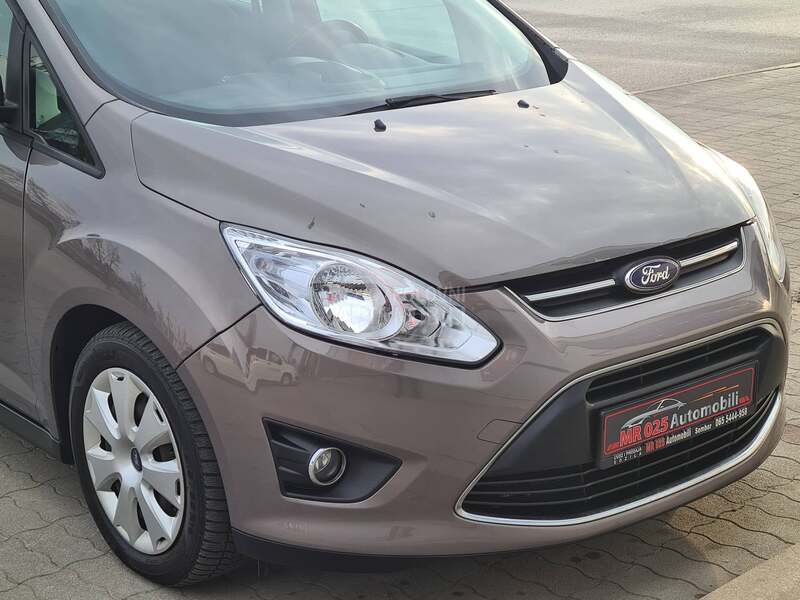 Ford Grand C-Max 1.6tdci NAAVIGACIJA