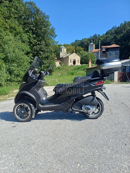 Piaggio mp3 sport B kategorija