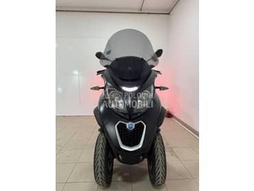 Piaggio mp3 sport B kategorija