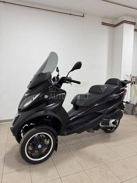 Piaggio mp3 sport B kategorija