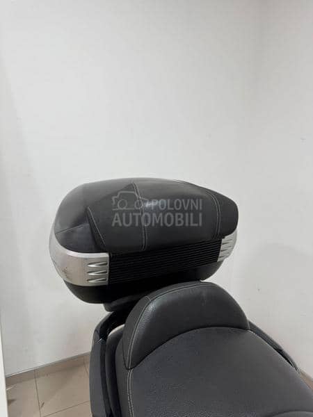 Piaggio mp3 sport B kategorija