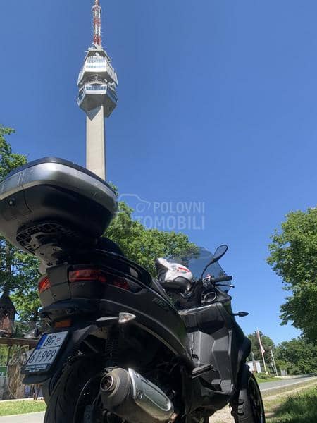 Piaggio mp3 sport B kategorija