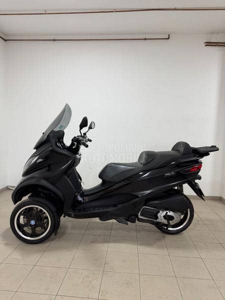 Piaggio mp3 sport B kategorija