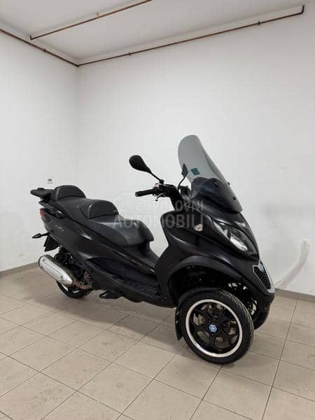 Piaggio mp3 sport B kategorija
