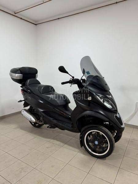 Piaggio mp3 sport B kategorija