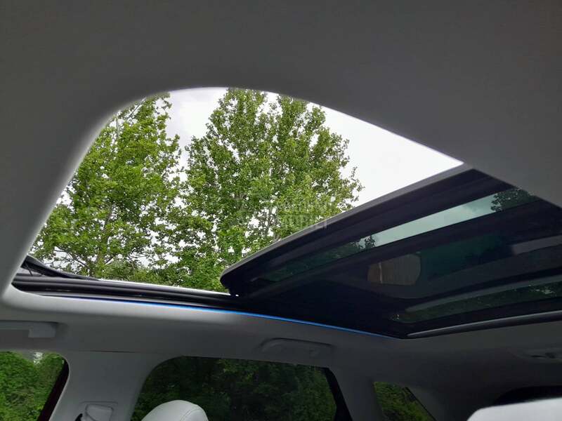 Peugeot 3008 ULTIMATE RED-WHITE