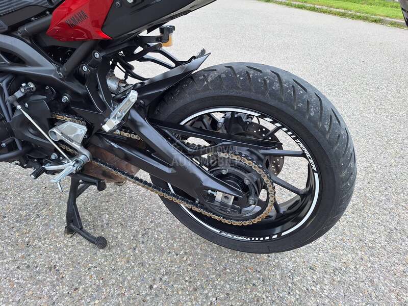 Yamaha tracer 900