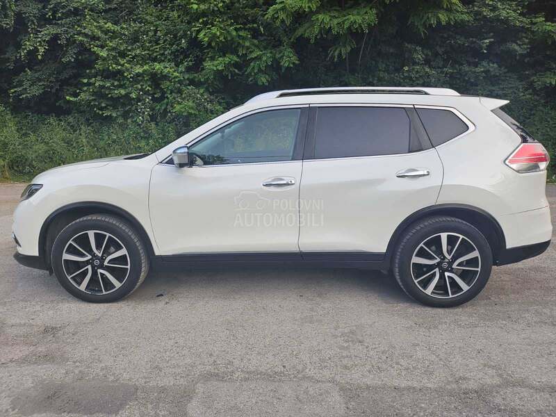 Nissan X-Trail TEKNA/360/PANO