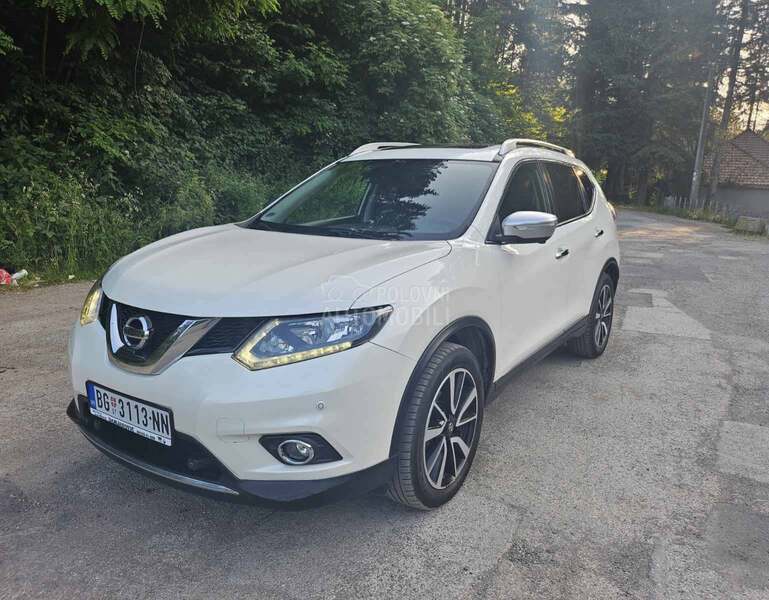 Nissan X-Trail TEKNA/360/PANO