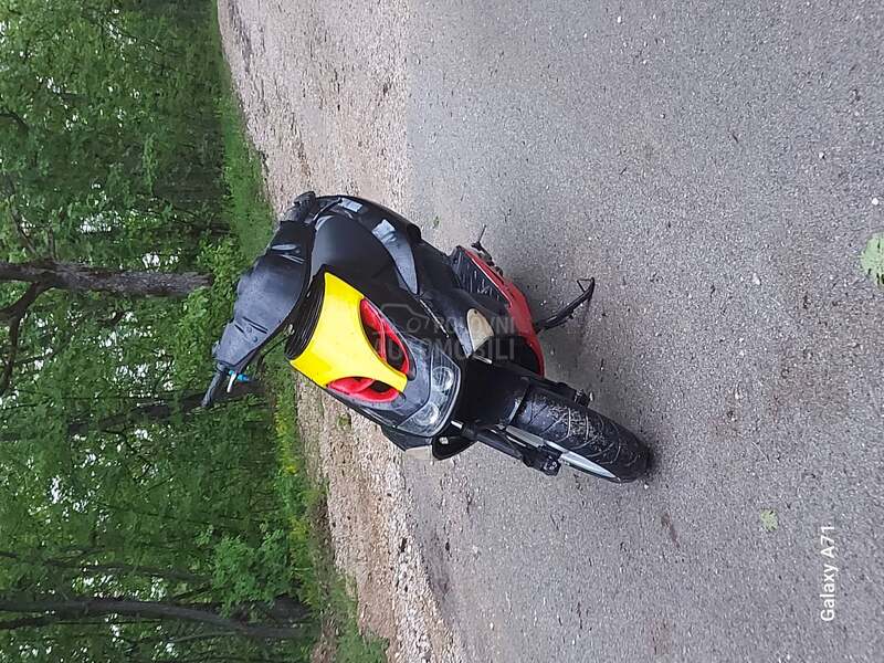 Aprilia sr50