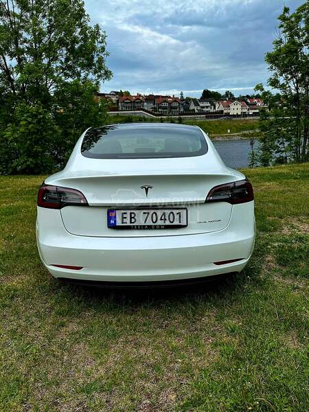 Tesla Model 3 Long range AWD