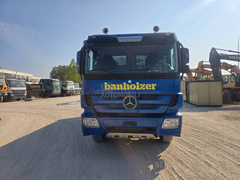 Mercedes Benz 3248