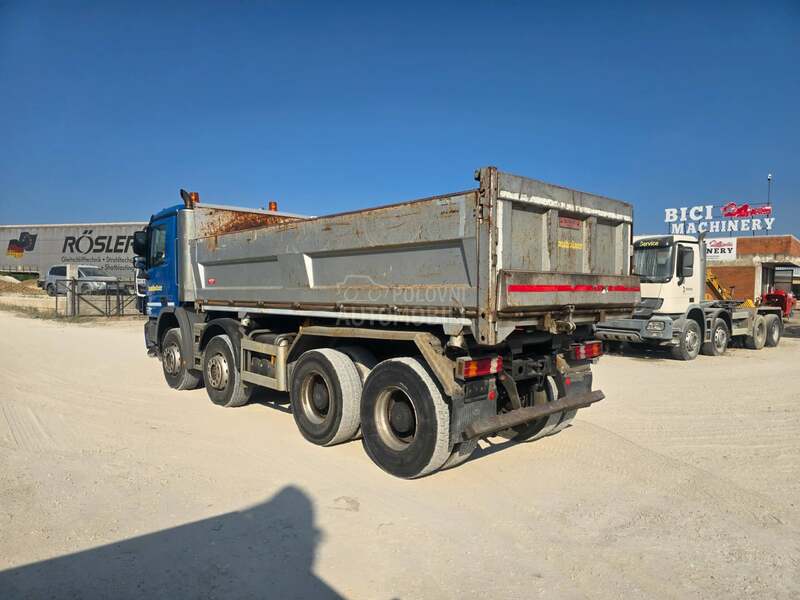 Mercedes Benz 3248