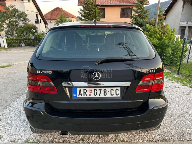 Mercedes Benz B 180 T0P