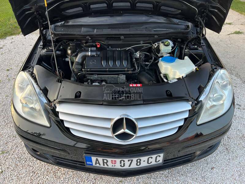Mercedes Benz B 180 T0P