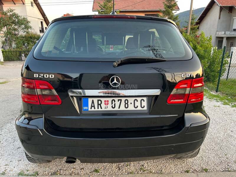 Mercedes Benz B 180 T0P