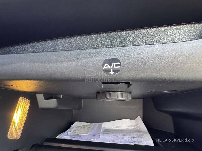 Peugeot 207 1.6-16V XT
