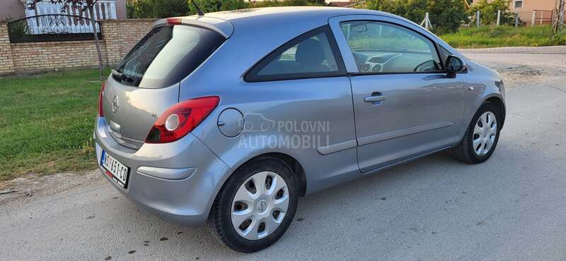 Opel Corsa D 1.2