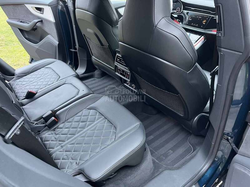 Audi Q8 3.0d S-LINE/MATRIX
