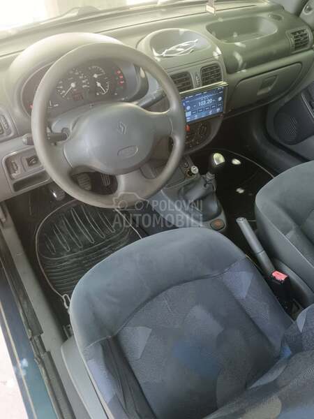 Renault Clio 1.2 8V RT