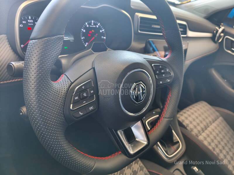 MG ZS 1.5 106hp DEMO
