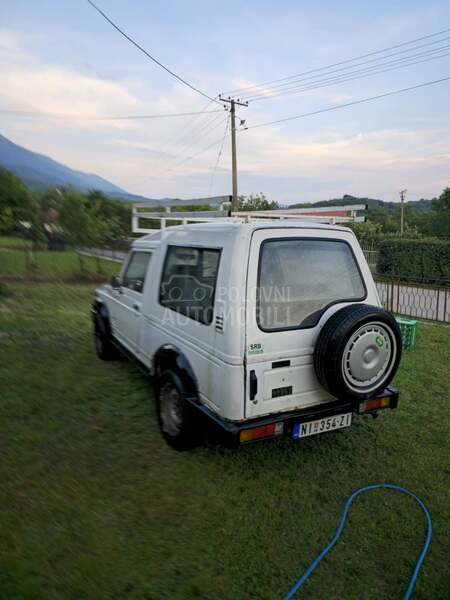 Suzuki SJ Samurai 