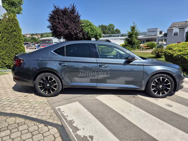 Škoda Superb REZERVISAN