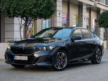 BMW 520 D PANO/ICONIC GLOW